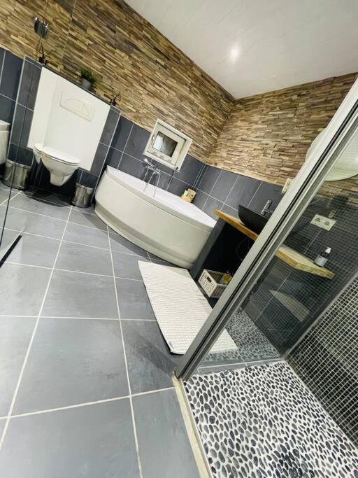 Charmante Maison De Vacances Vaux-sur-Sure Dış mekan fotoğraf